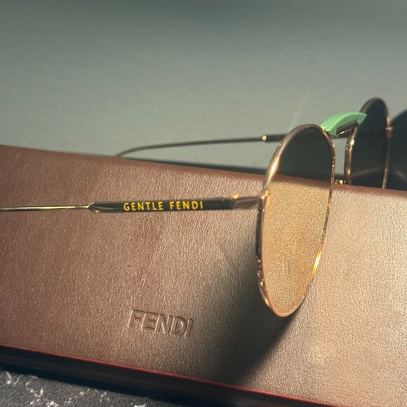 Gentle Monster x Fendi No.2 Gold Copper Mirror Aviator [rare] (NEVER WORN) - Picture 1 of 5